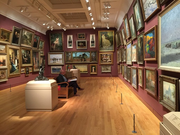 美术馆的馆藏just so so,但是建筑还不错,以及座椅非常多,而且很有