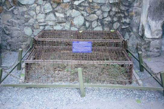 老虎笼,和平年代的人看战争以及,感觉有些不可思议,但这就是真实地