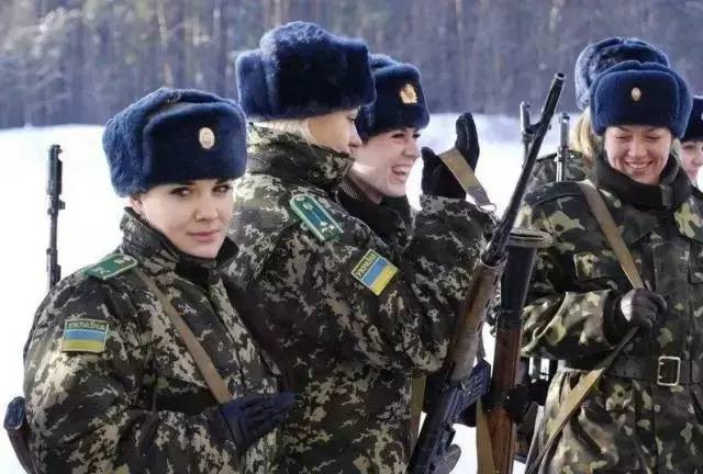 陈羽凡晒的旅行照,玄机在哪里?