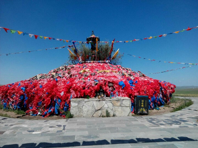 牧民祭祀用的敖包