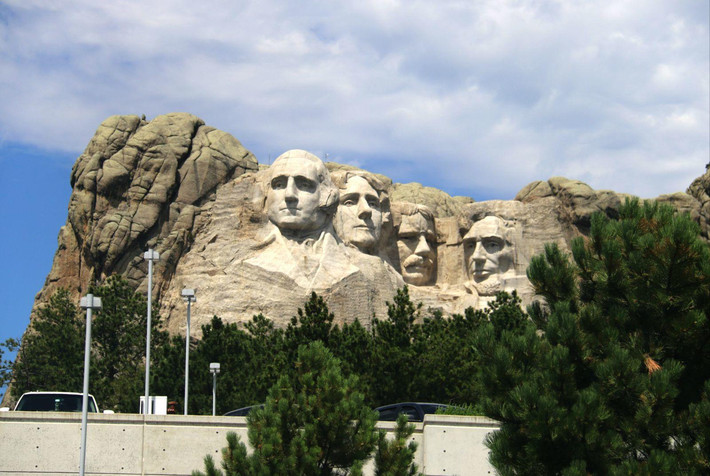 100d0n000000dy2dcD853_R_710_10000_Q90.jpg