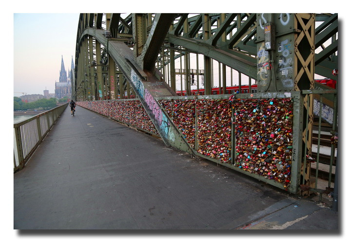 德国深度游:(1)同心锁大桥