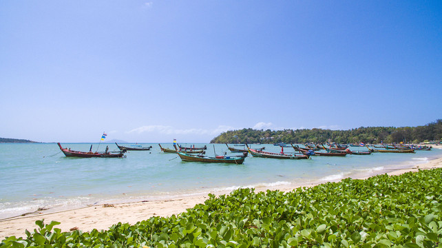 拉威海滩即将告别2016年旱季 - 普吉岛游记攻略【携程攻略】