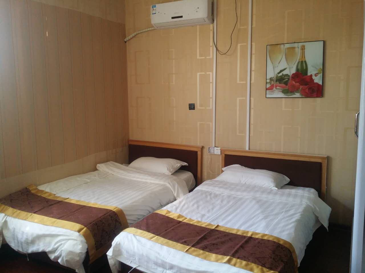 【携程攻略】济南遥墙国际机场停车场,济南遥