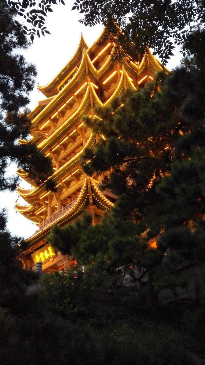 中秋节前的黄鹤楼歌诗汇现场