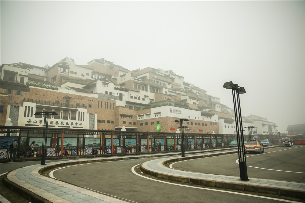 沒想到,霧裡的朱家尖島景色還真不錯.