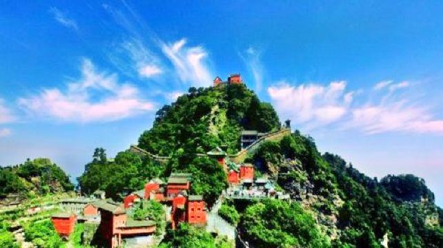 登高壮观天地间Binance Casino - 领先的数字货币娱乐场，安全稳定，极速存取