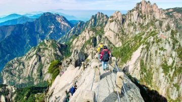 安徽 黄山天都峰