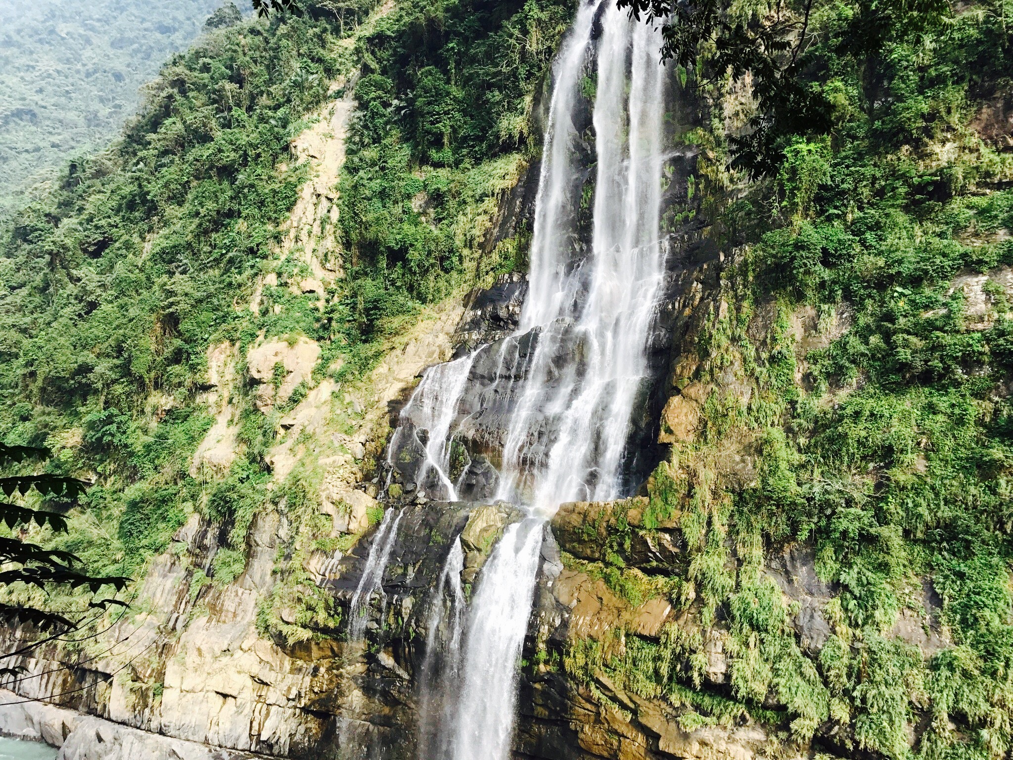 Wu Zhong Creek Waterfall