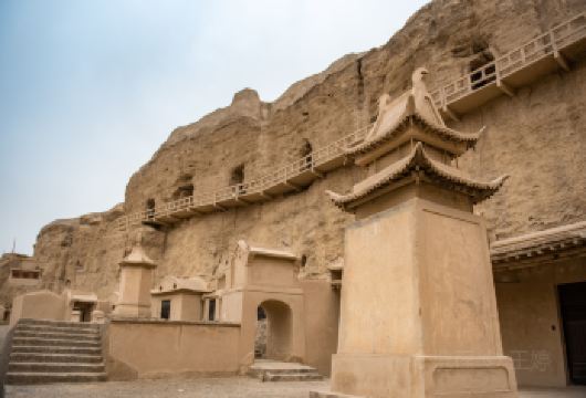 敦煌榆林窟+锁阳城遗址+大地之子一日游【精品纯玩 小包团 】【休闲、轻松愉快、亲情般的旅游服务使您得到纯玩、超棒的旅游享受！】