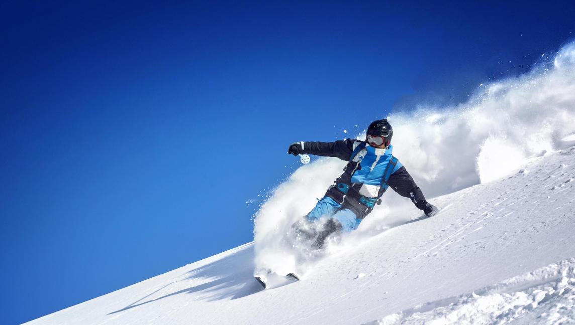 牙甫泉疆山滑雪场