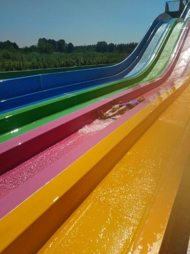 瑞麟湾-欢乐岛水上乐园