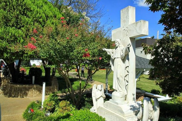 美国著名的摇滚巨星猫王的故居 雅园 graceland