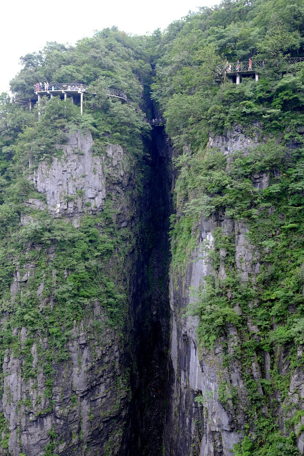 湘西剿绯记—凤凰,吉首,芙蓉镇,张家界