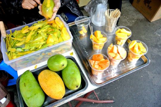 厦门的水果很多 很好吃 鼓浪屿