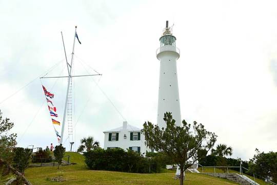 初见·迷失·重逢 - 迷失百慕大(2)