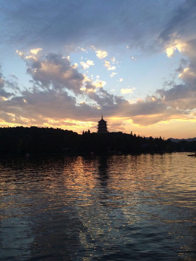 雷峰夕照 三潭印月 蘇堤春曉