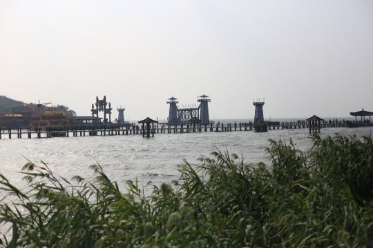 上海人游无锡,两个人的谈古论今