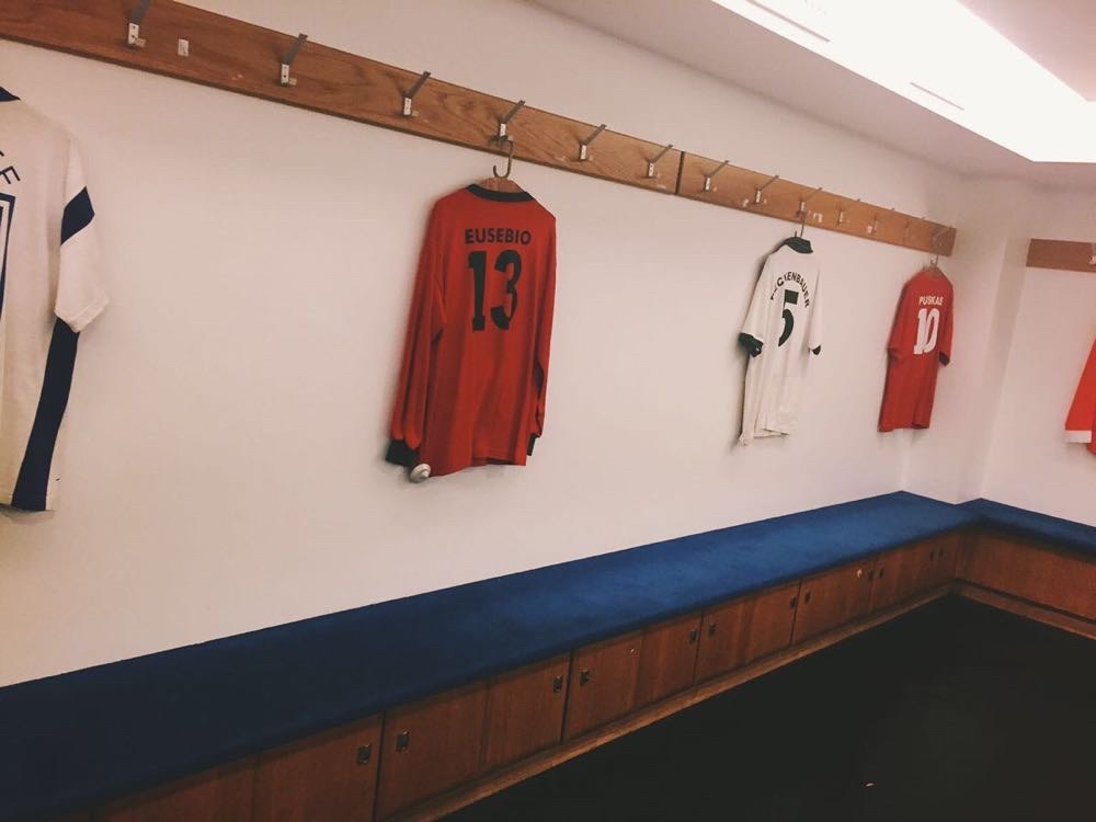 客场更衣室 斯坦福桥球场