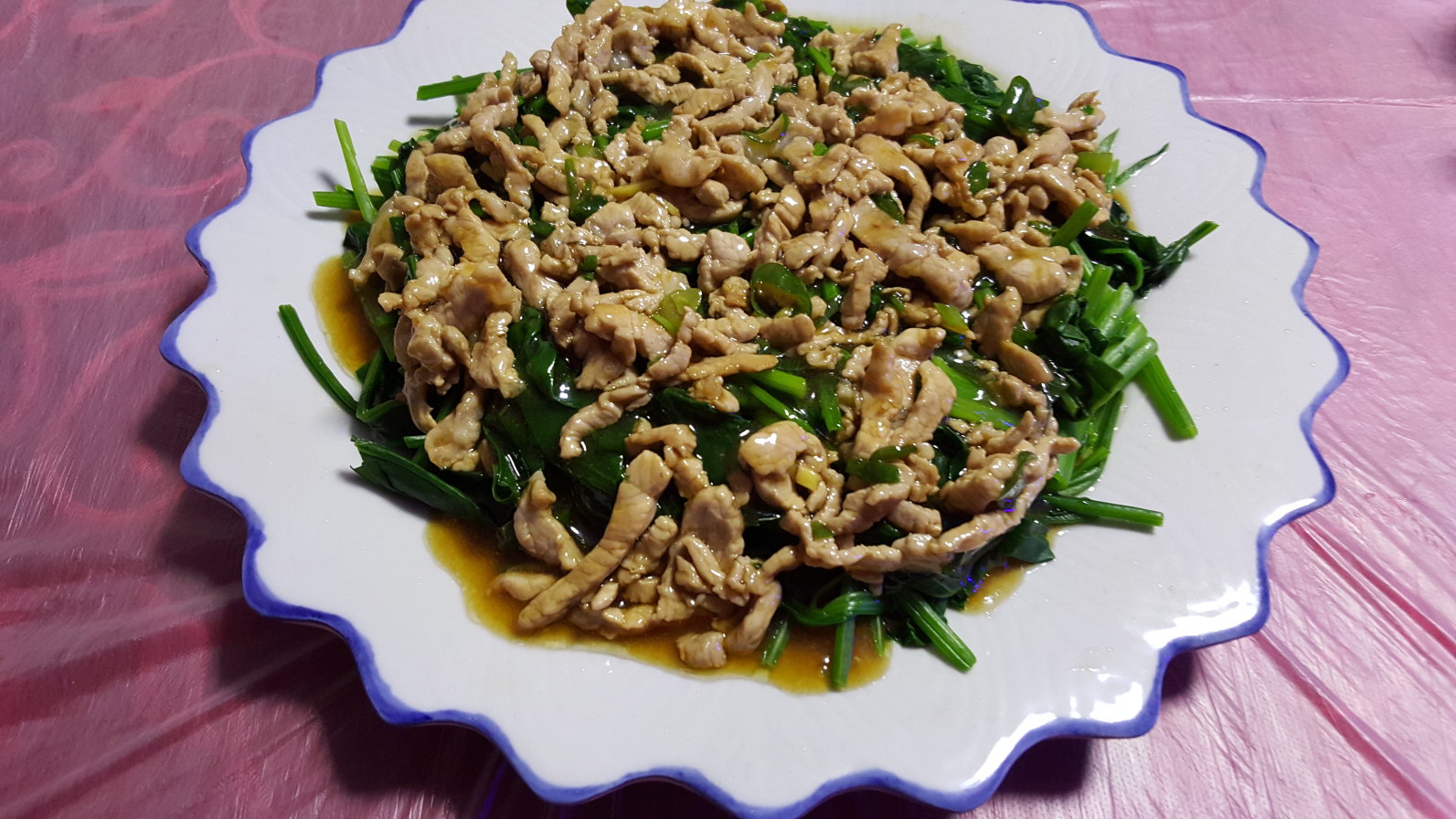 菠菜炒碎肉 额尔古纳晚餐