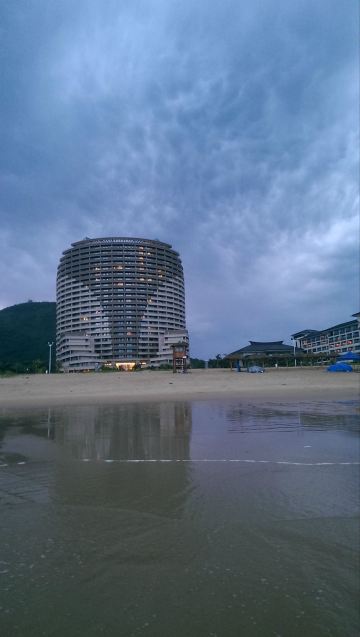 酒店正对着沙滩 保利银滩海王星
