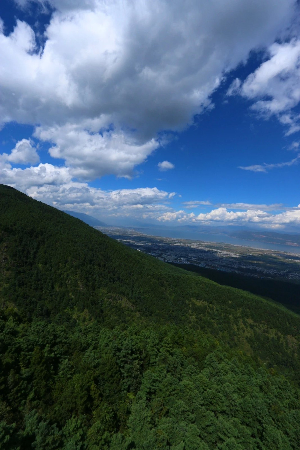 苍山感通索道上山风景