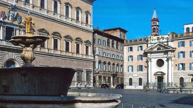 法涅塞市政廣場 piazza farnese