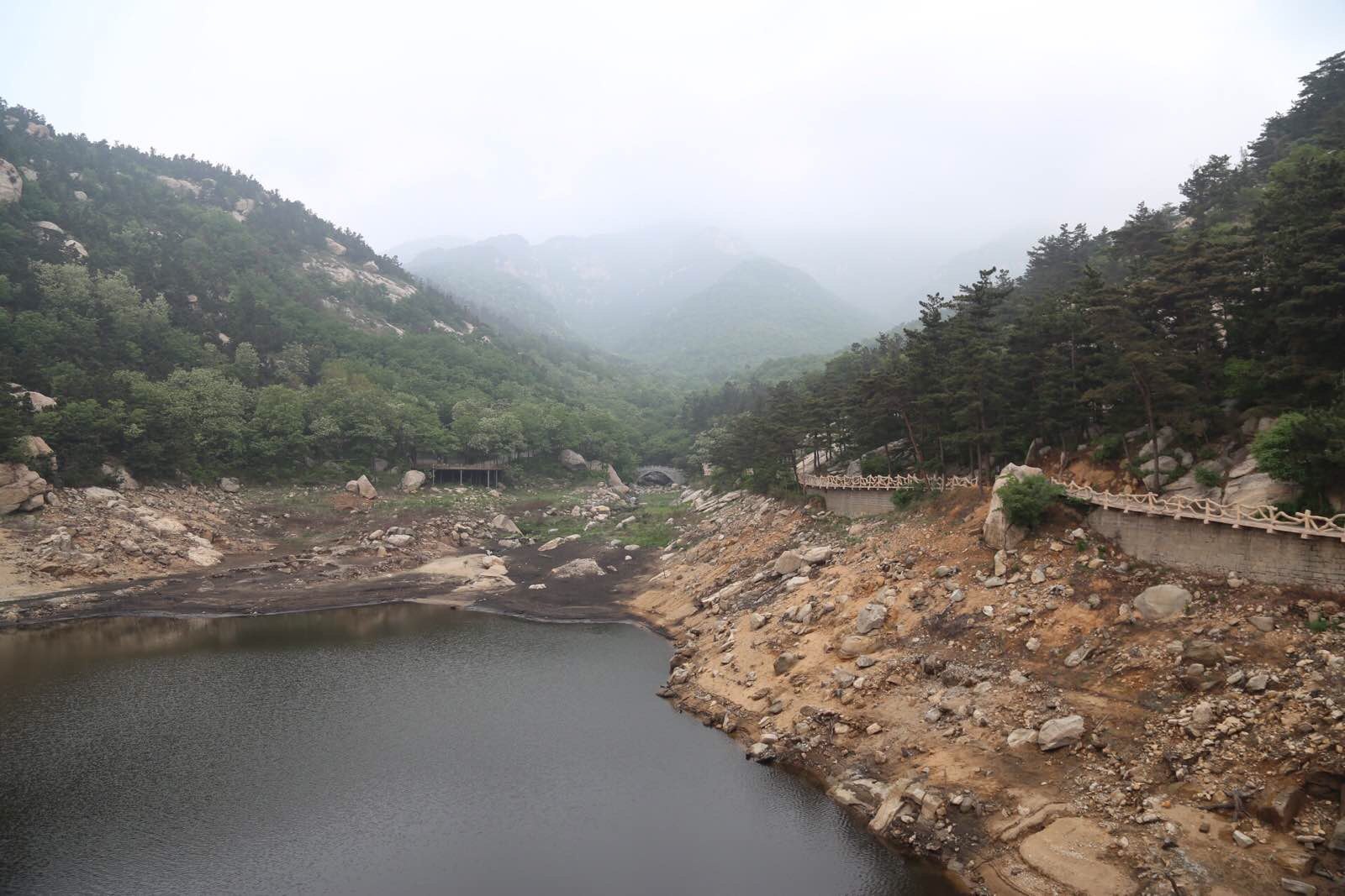 九龙潭水库 山东蒙山