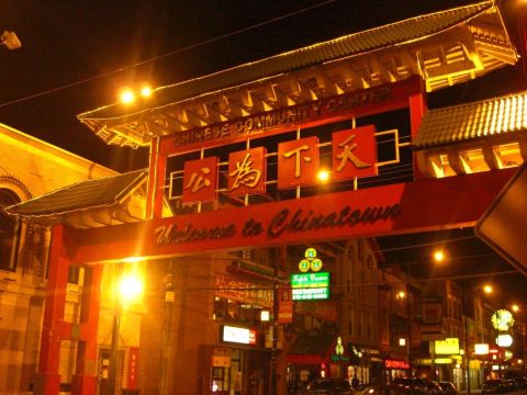 所以几乎都有天下为公和礼义廉耻的招牌 芝加哥中国城