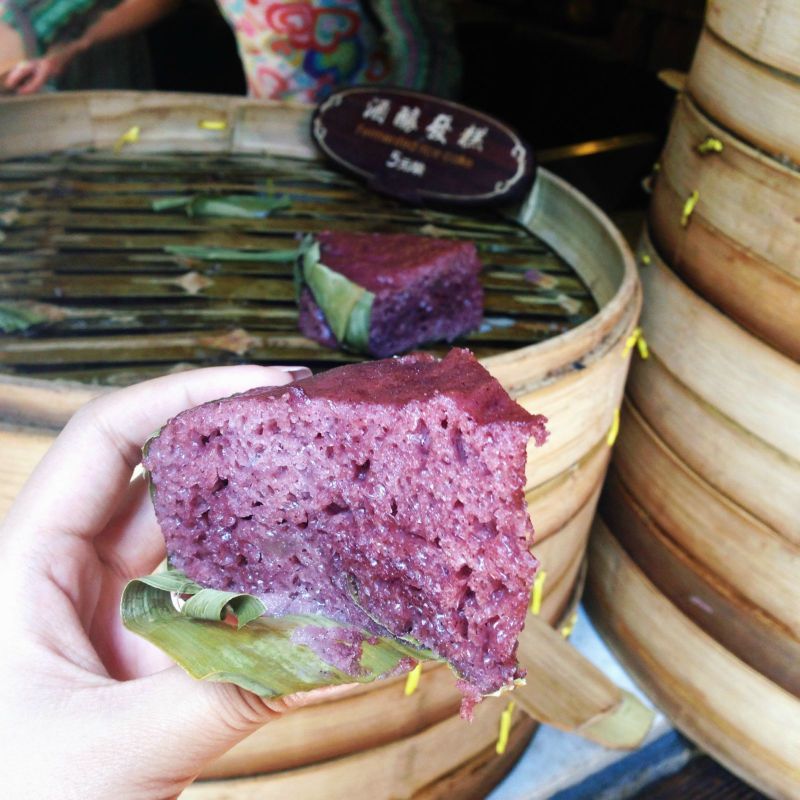 中最好吃的小吃~米糕软软的很弹牙 带着清甜的酒酿味道 清新得很 西栅