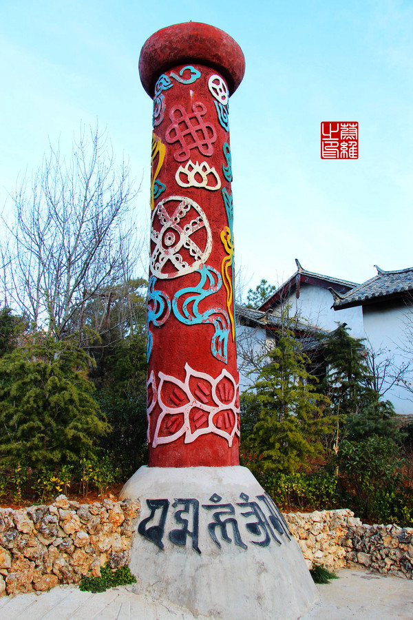 46c21cbfb74f47acb37bb7f06085cc40_R_600_10000_Q90.jpg