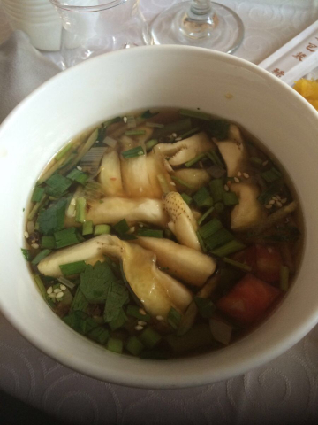 凉汤 泡莜面吃的 半亩地莜面大王(加利大厦店)