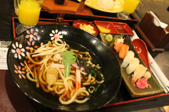 早餐食谱_早餐人均千元(3)