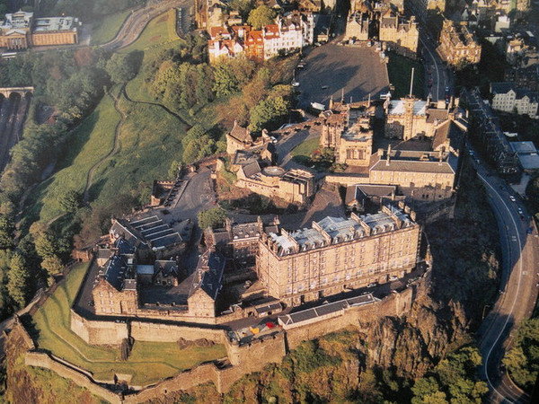 爱丁堡城堡图片 全景图片