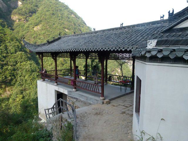 施茶亭 到了这里就说明今天的路已经走了近一半了